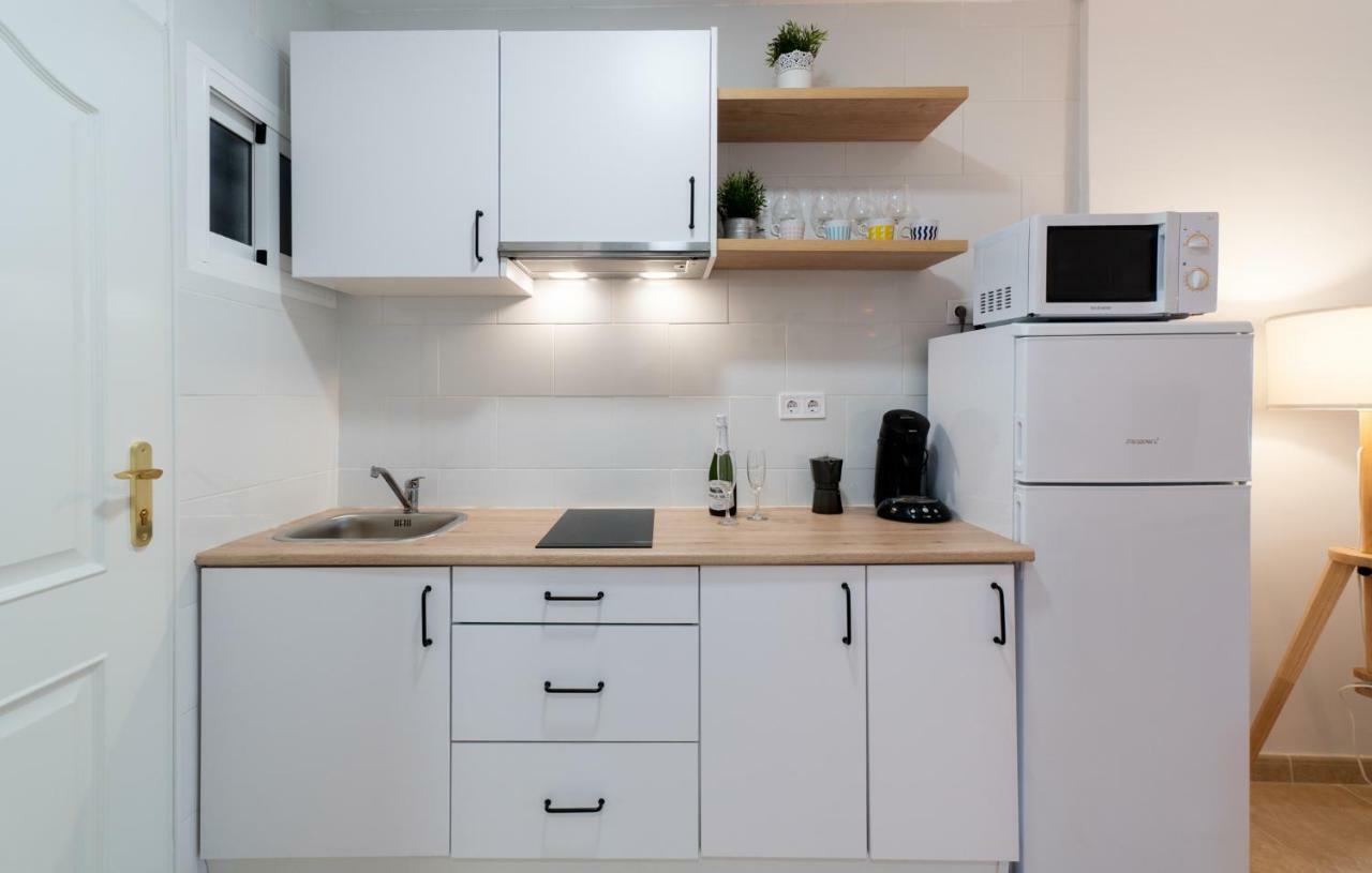 בנאלמדנה Minerva Suites By Kaarina מראה חיצוני תמונה
