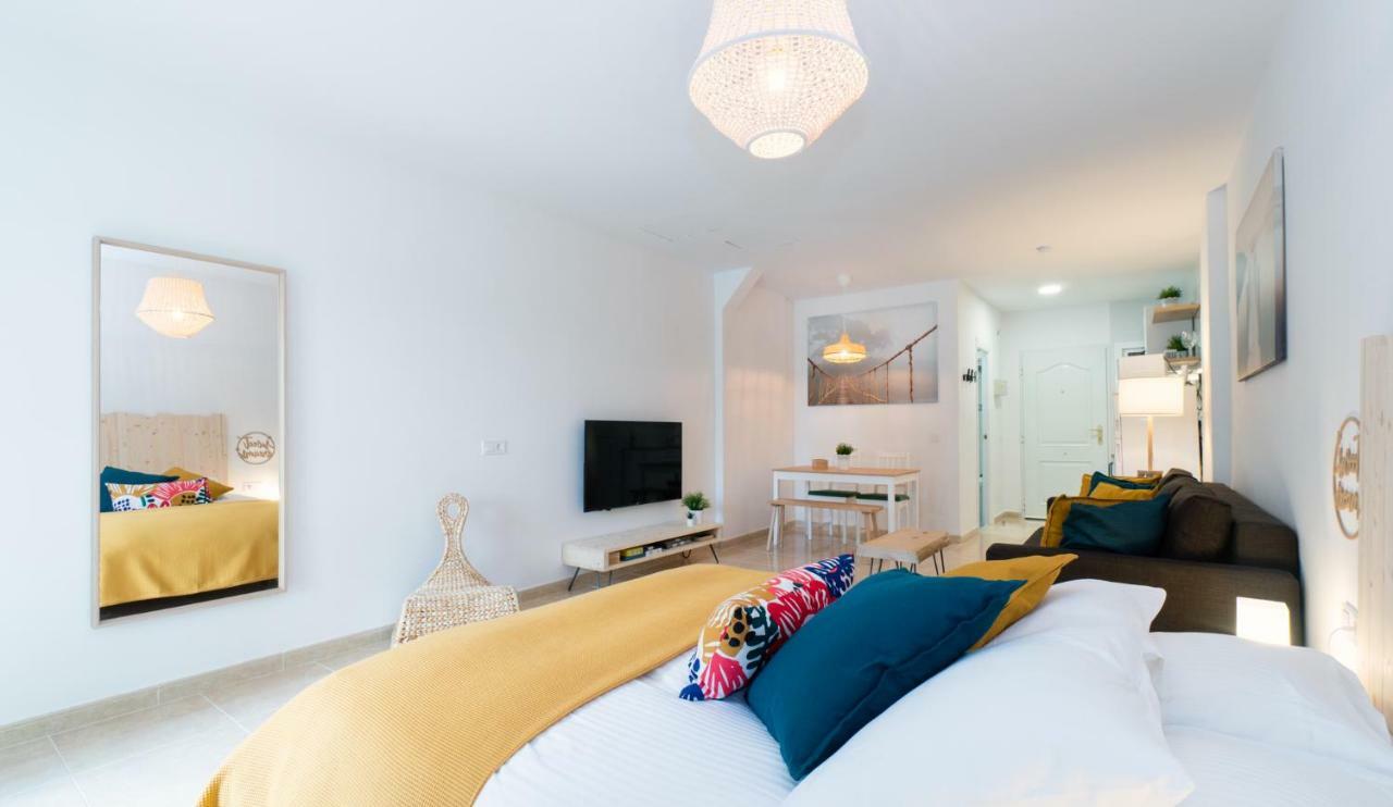 בנאלמדנה Minerva Suites By Kaarina מראה חיצוני תמונה