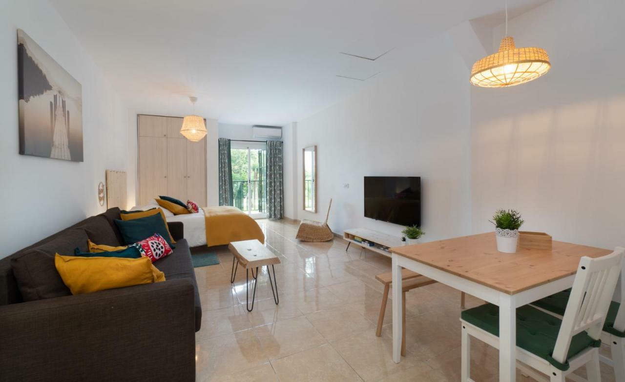 בנאלמדנה Minerva Suites By Kaarina מראה חיצוני תמונה